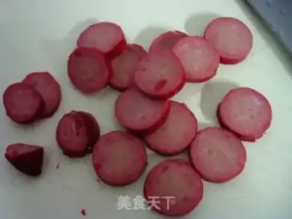 Make Red intestines and fried beans step 1