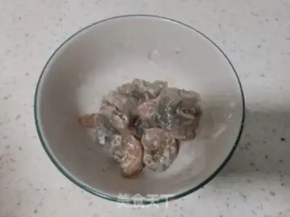 Make Tomato shrimp step 0