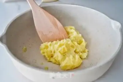 Make Christmas European ham Napoleon step 7
