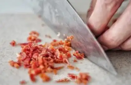 Make Christmas European ham Napoleon step 8