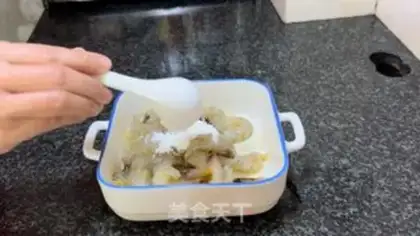 Make Honey mustard shrimp ball step 4