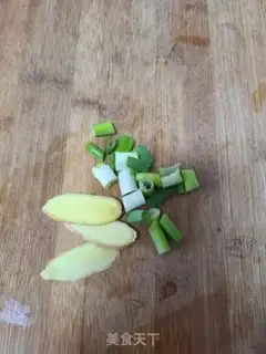 Make Shrimp fried peas and radish corn step 5