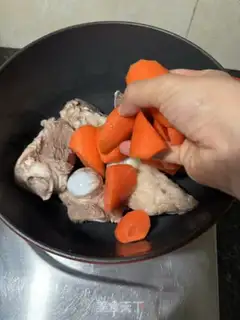 Make Carrot apple hog soup step 4