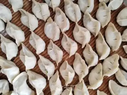 Make Cream eggs and shrimp dumplings step 9