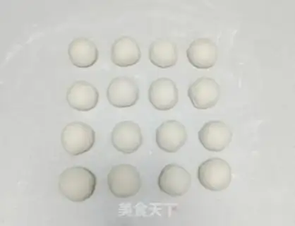Make Slim as a winged springcake step 2