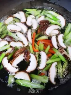 Make Celery fried mushrooms step 2