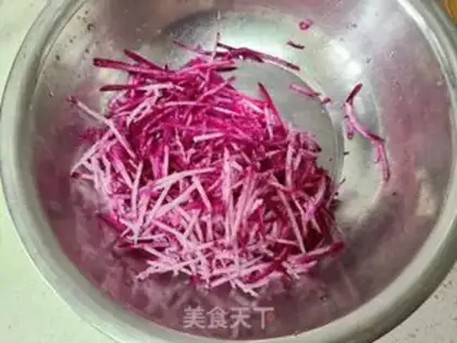 Make ♪ And the blue radish ♪ step 1