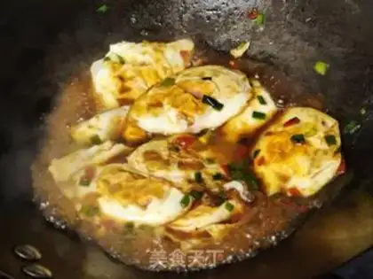 Make Fried fried eggs step 2