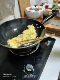 Make Scrambled eggs step 3