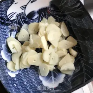 Make Garlic fried wheat step 3