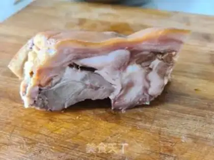 Make Chili fried pork step 0