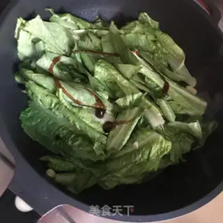 Make Garlic fried wheat step 6