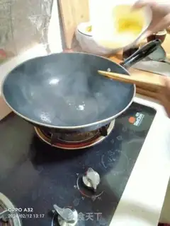 Make Scrambled eggs step 3