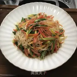 Make A red carrot fan step 7