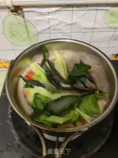 Make Bones soup pan step 4