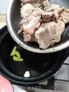 Make A spinach pastry with dragon bones step 2