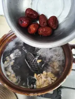 Make Plum chicken soup step 6