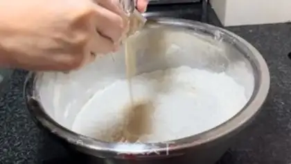 Make Onion pie step 0
