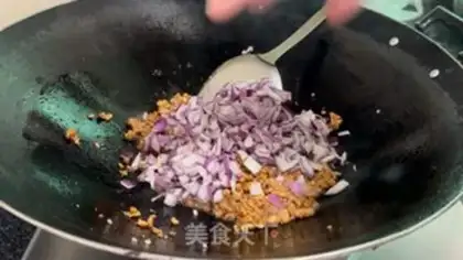 Make Onion pie step 7