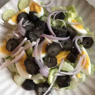 Make Seagull shrimp salad step 5