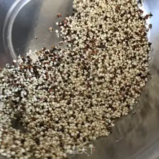 Make Three-coloured quinoa step 0