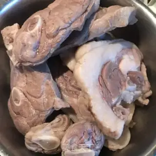 Make Cleaning up the lamb