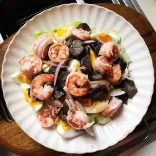 Make Seagull shrimp salad step 9