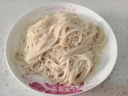 Make The bean bean-fruit noodles step 8