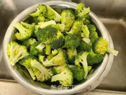 Make Shrimp broccoli step 2