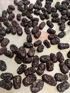 Make Blood-stained red dates step 4