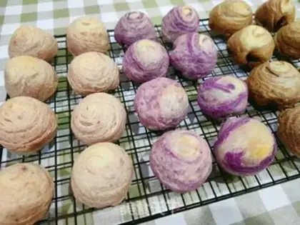 Make Color spiral souffle step 13