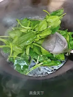 Make Spicy spinach step 3