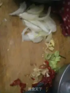 Make Onion fried pork step 0