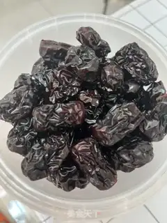 Make Blood-stained red dates step 8