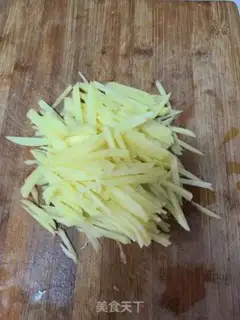 Make Red-skinned potatoes with red carrots step 1