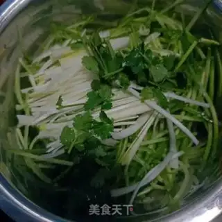 Make Seameat and radish step 4