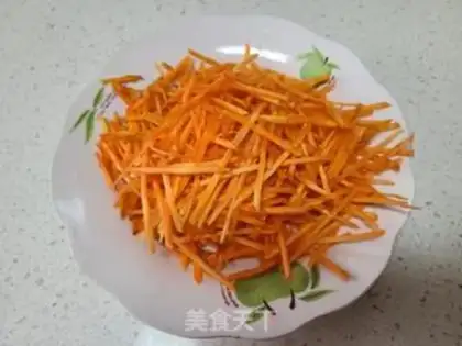 Make Red-skinned potatoes with red carrots step 3