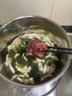 Make Clothes and fungus and egg beef soup step 9