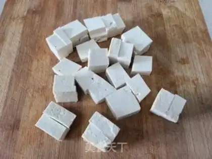 Make Tofu with yellow leaves step 3