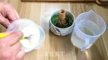 Make Three-coloured pudding step 3