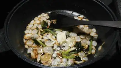 Make Onion oil step 6