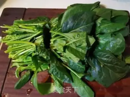 Make Egg sauce spinach step 0
