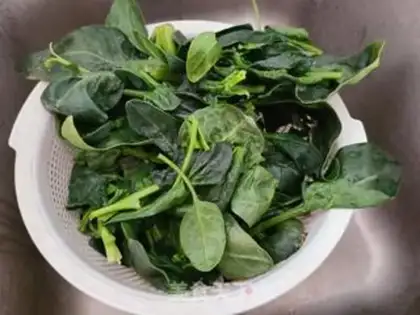 Make Shrimp spinach soup step 4