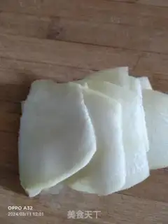 Make Radish fried meat step 1