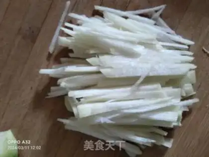 Make Radish fried meat step 2