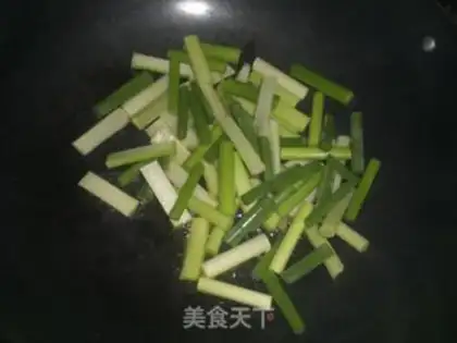 Make Garlic scabs step 1