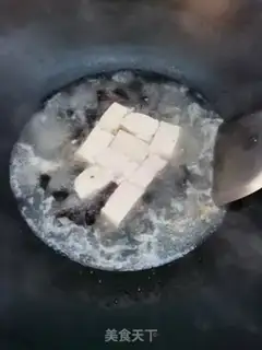 Make Plumbing tofu egg soup step 3