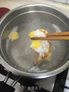 Make Egg soup step 2
