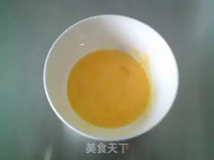 Make Eggs and rice, oil and vegetables step 2