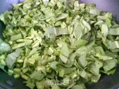 Make Eggs and rice, oil and vegetables step 4